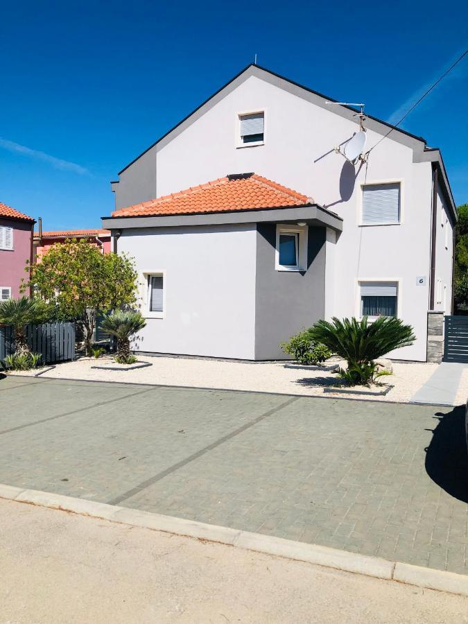 Apartment Miaantonia Vrsi Eksteriør billede