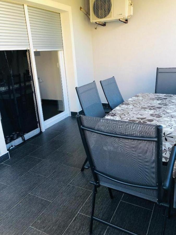 Apartment Miaantonia Vrsi Eksteriør billede