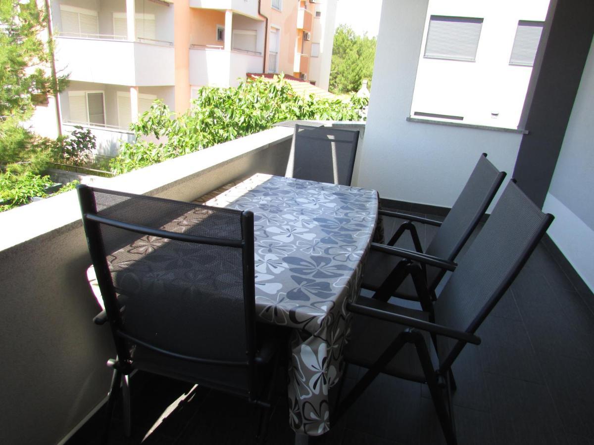 Apartment Miaantonia Vrsi Eksteriør billede